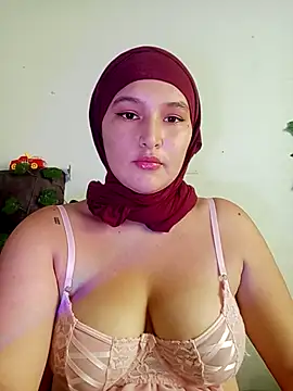 Celeste camila18 online show from 11.10.25