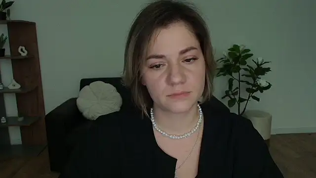 Snapshot of MariaSttone chatting on 12.04.24 MariaSttone online show from 12.04.24