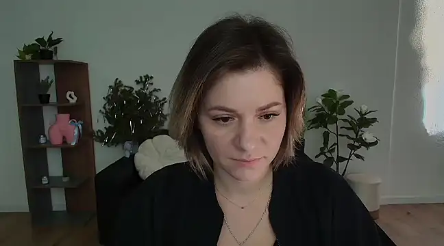 Snapshot of MariaSttone chatting on 01.11.25 MariaSttone online show from 01.11.25