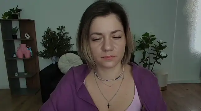 Snapshot of MariaSttone chatting on 01.13.25 MariaSttone online show from 01.13.25