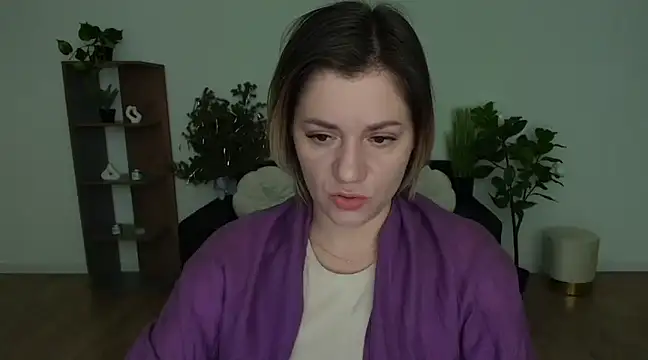 Snapshot of MariaSttone chatting on 01.15.25 MariaSttone online show from 01.15.25
