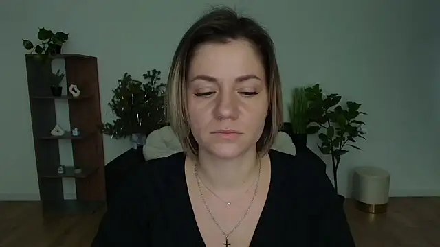 Snapshot of MariaSttone chatting on 01.17.25 MariaSttone online show from 01.17.25