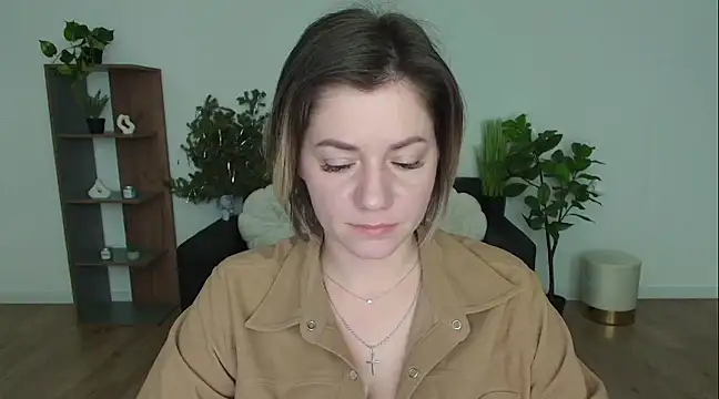 Snapshot of MariaSttone chatting on 01.19.25 MariaSttone online show from 01.19.25