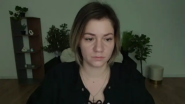 Snapshot of MariaSttone chatting on 01.21.25 MariaSttone online show from 01.21.25