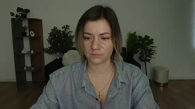 Snapshot of MariaSttone chatting on 01.31.25 MariaSttone online show from 01.31.25