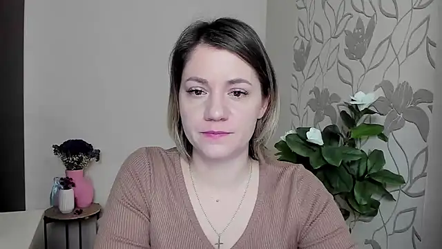 Snapshot of MariaSttone chatting on 02.26.25 MariaSttone online show from 02.26.25