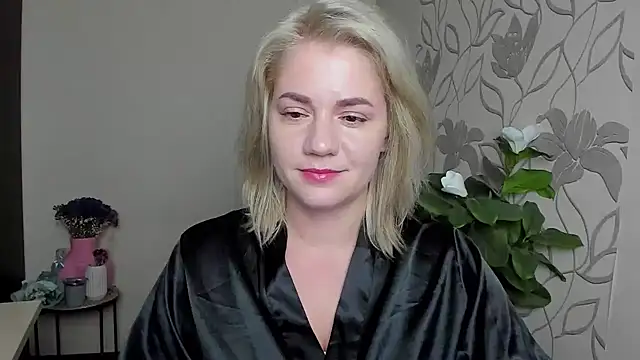 MariaSttone online show from 11.14.25