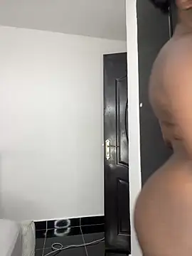 Snapshot of prettiepearl chatting on 02.03.26 prettiepearl online show from 02.03.26