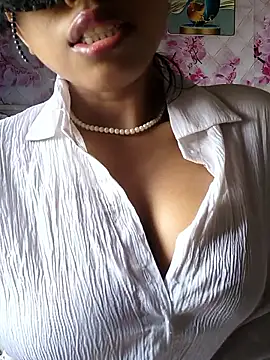 sandy naughty online show from 02.02.26