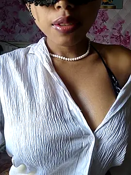Snapshot of sandy_naughty chatting on 03.08.26 sandy naughty online show from 03.08.26