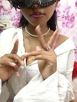 Snapshot of sandy_naughty chatting on 03.23.26 sandy naughty online show from 03.23.26