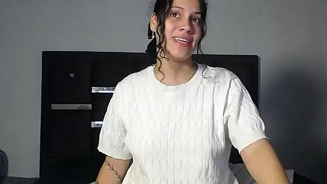 Snapshot of realshy-Stepsis chatting on 05.08.26 realshy-Stepsis online show from 05.08.26