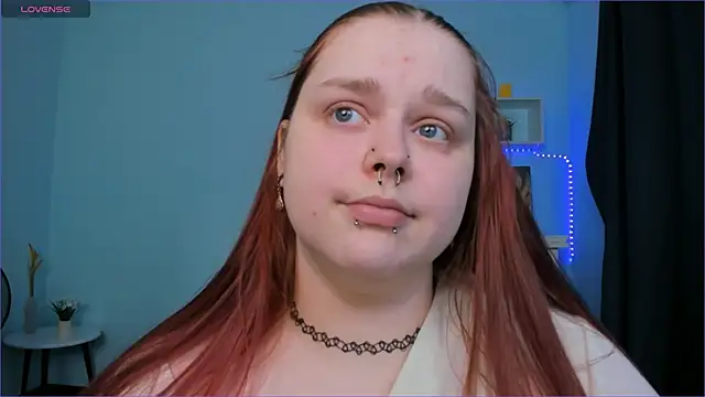 Snapshot of Crow_Diam0nd chatting on 12.12.24 Crow Diam0nd online show from 12.12.24