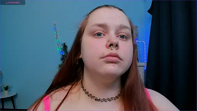 Snapshot of Crow_Diam0nd chatting on 01.05.25 Crow Diam0nd online show from 01.05.25