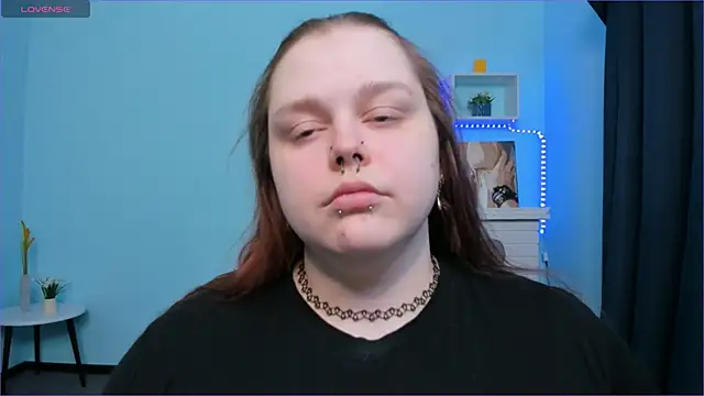 Snapshot of Crow_Diam0nd chatting on 01.12.25 Crow Diam0nd online show from 01.12.25