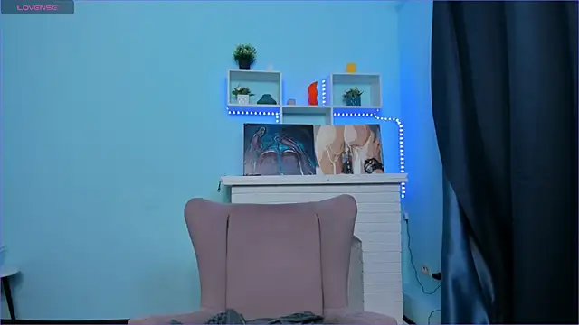 Snapshot of Crow_Diam0nd chatting on 01.20.25 Crow Diam0nd online show from 01.20.25