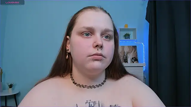 Snapshot of Crow_Diam0nd chatting on 02.05.25 Crow Diam0nd online show from 02.05.25