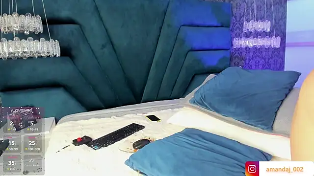 Snapshot of amandaaJones_ chatting on 02.08.25 amandaaJones online show from 02.08.25