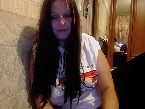 Snapshot of CatMelissa chatting on 10.02.25 CatMelissa online show from 10.02.25
