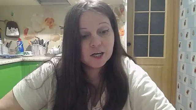 Snapshot of CatMelissa chatting on 05.03.26 CatMelissa online show from 05.03.26