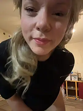 EllaSnow online show from 03.04.26