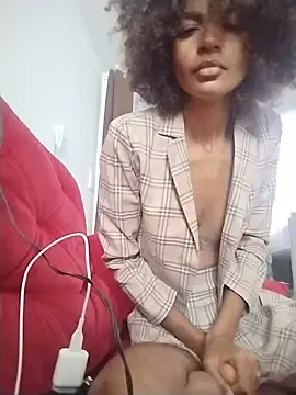 Snapshot of Emanuelle_manu chatting on 12.16.24 Emanuelle manu online show from 12.16.24