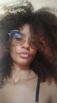 Snapshot of Emanuelle_manu chatting on 02.17.26 Emanuelle manu online show from 02.17.26