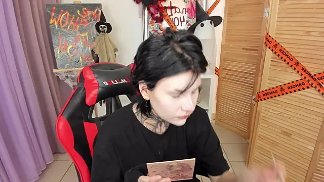 mekurisu online show from 10.27.25