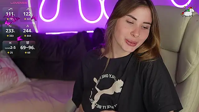 JennyyLuv online show from 11.03.25