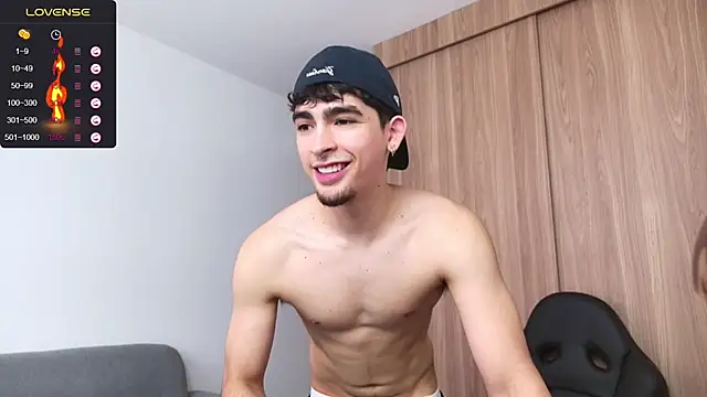 Snapshot of zenn_rush1 chatting on 12.27.24 zenn rush1 online show from 12.27.24