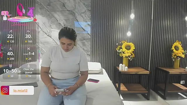 Snapshot of julietha_taylor chatting on 04.21.26 julietha taylor online show from 04.21.26