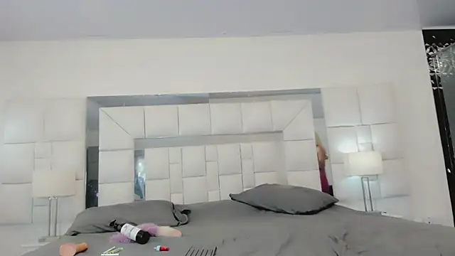 Gabyqueen70 online show from 01.16.25