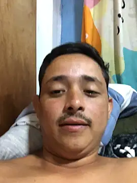 isacalejandroo online show from 03.14.25