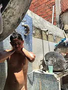 isacalejandroo online show from 03.22.25