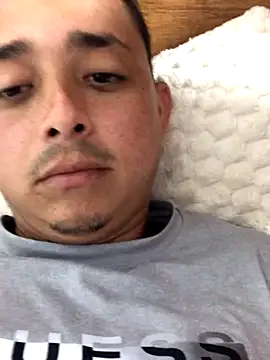 isacalejandroo online show from 09.23.25