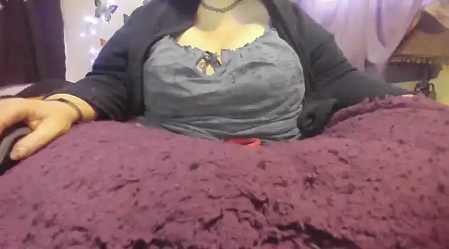 Alli Kat online show from 01.04.25
