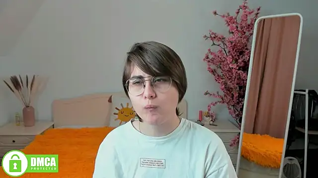 Snapshot of Funny_bunnyy chatting on 12.05.24 Funny bunnyy online show from 12.05.24
