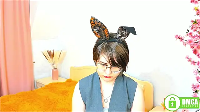 Snapshot of Funny_bunnyy chatting on 12.22.24 Funny bunnyy online show from 12.22.24