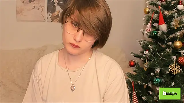 Snapshot of Funny_bunnyy chatting on 12.26.24 Funny bunnyy online show from 12.26.24