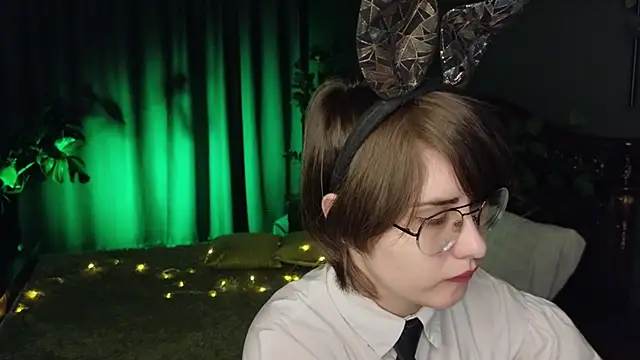 Snapshot of Funny_bunnyy chatting on 01.10.25 Funny bunnyy online show from 01.10.25
