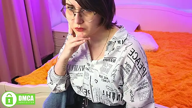 Snapshot of Funny_bunnyy chatting on 01.16.25 Funny bunnyy online show from 01.16.25