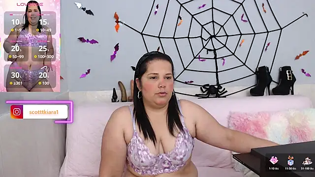 kiara scottt online show from 10.23.25