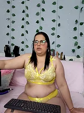 Snapshot of kiara_scottt chatting on 02.25.26 kiara scottt online show from 02.25.26