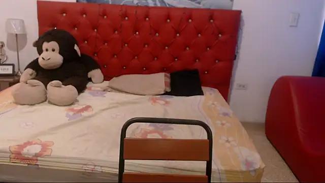 Snapshot of angel_barbie_1 chatting on 02.05.25 angel barbie 1 online show from 02.05.25