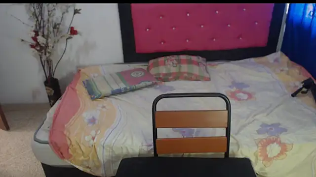 Snapshot of angel_barbie_1 chatting on 09.18.25 angel barbie 1 online show from 09.18.25