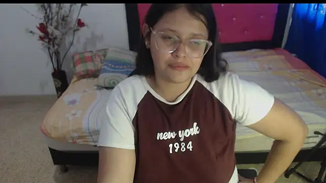 Snapshot of angel_barbie_1 chatting on 09.22.25 angel barbie 1 online show from 09.22.25