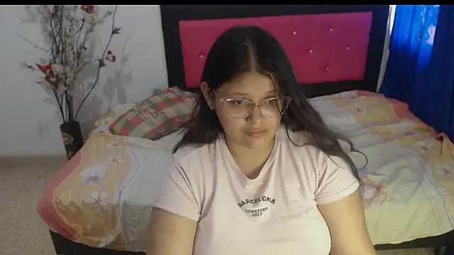 Snapshot of angel_barbie_1 chatting on 09.27.25 angel barbie 1 online show from 09.27.25