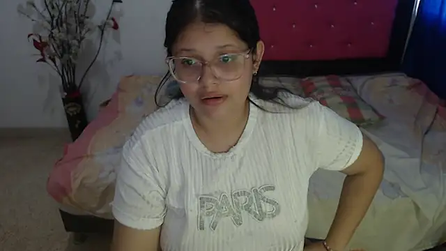 Snapshot of angel_barbie_1 chatting on 10.18.25 angel barbie 1 online show from 10.18.25