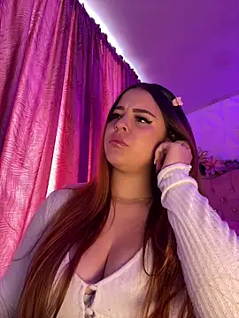 Snapshot of April_Beckett1 chatting on 12.11.24 April Beckett1 online show from 12.11.24