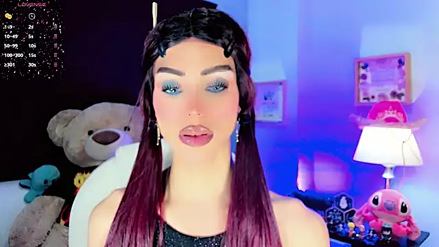 Snapshot of dollswit01 chatting on 02.07.25 dollswit01 online show from 02.07.25